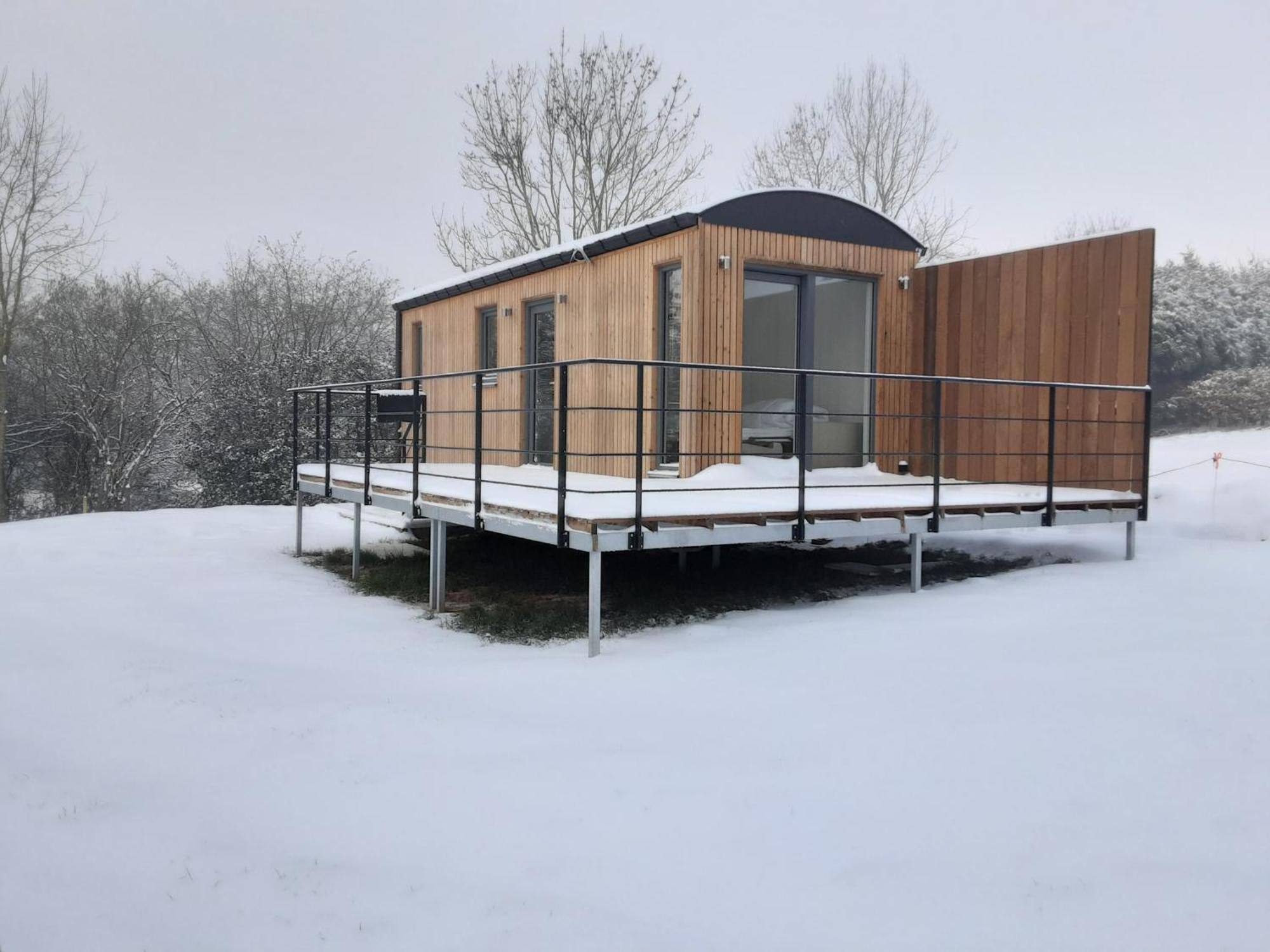 Au P'Tit Pre Des Salers Guest House Hamois Екстериор снимка