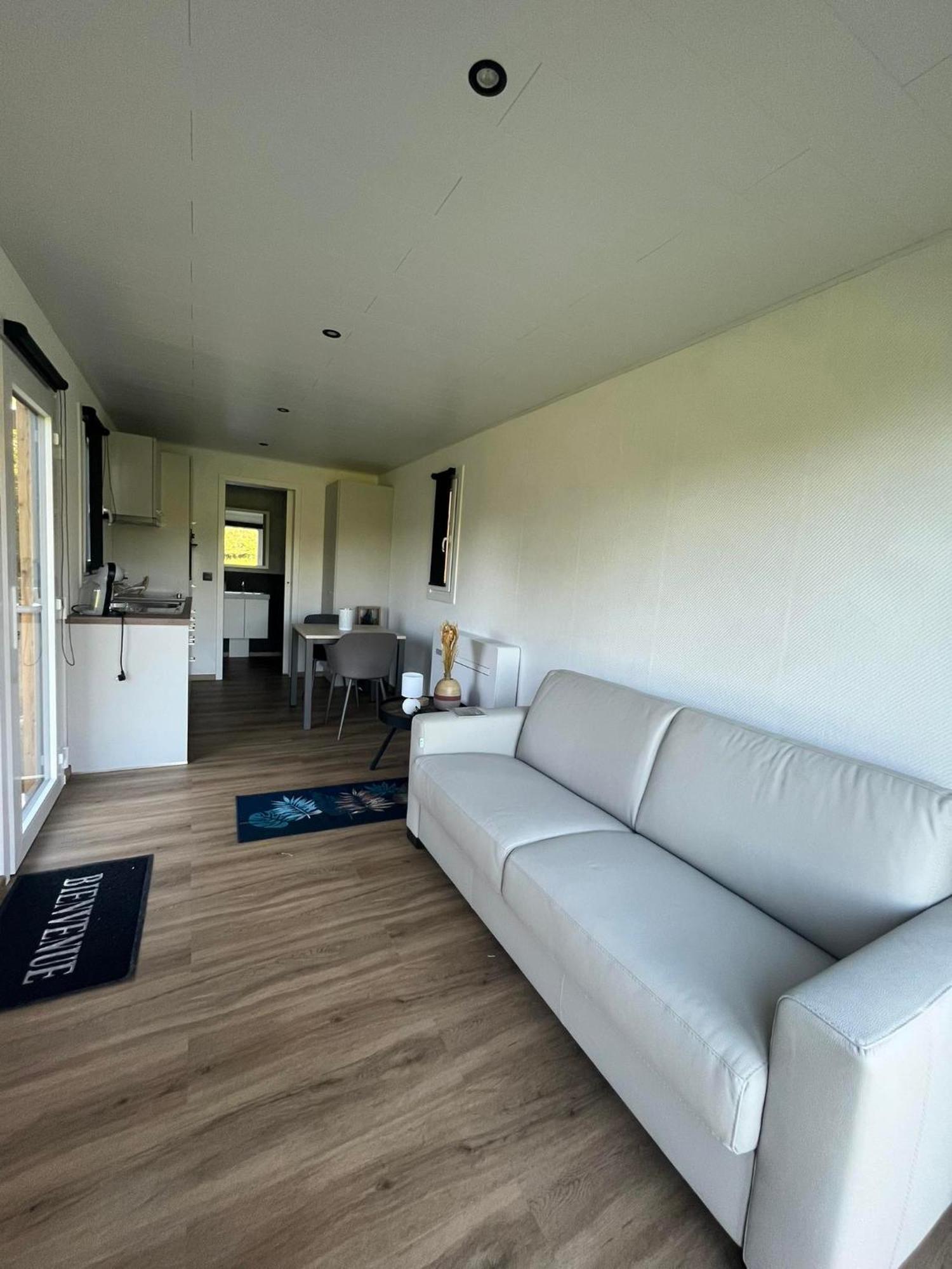 Au P'Tit Pre Des Salers Guest House Hamois Екстериор снимка