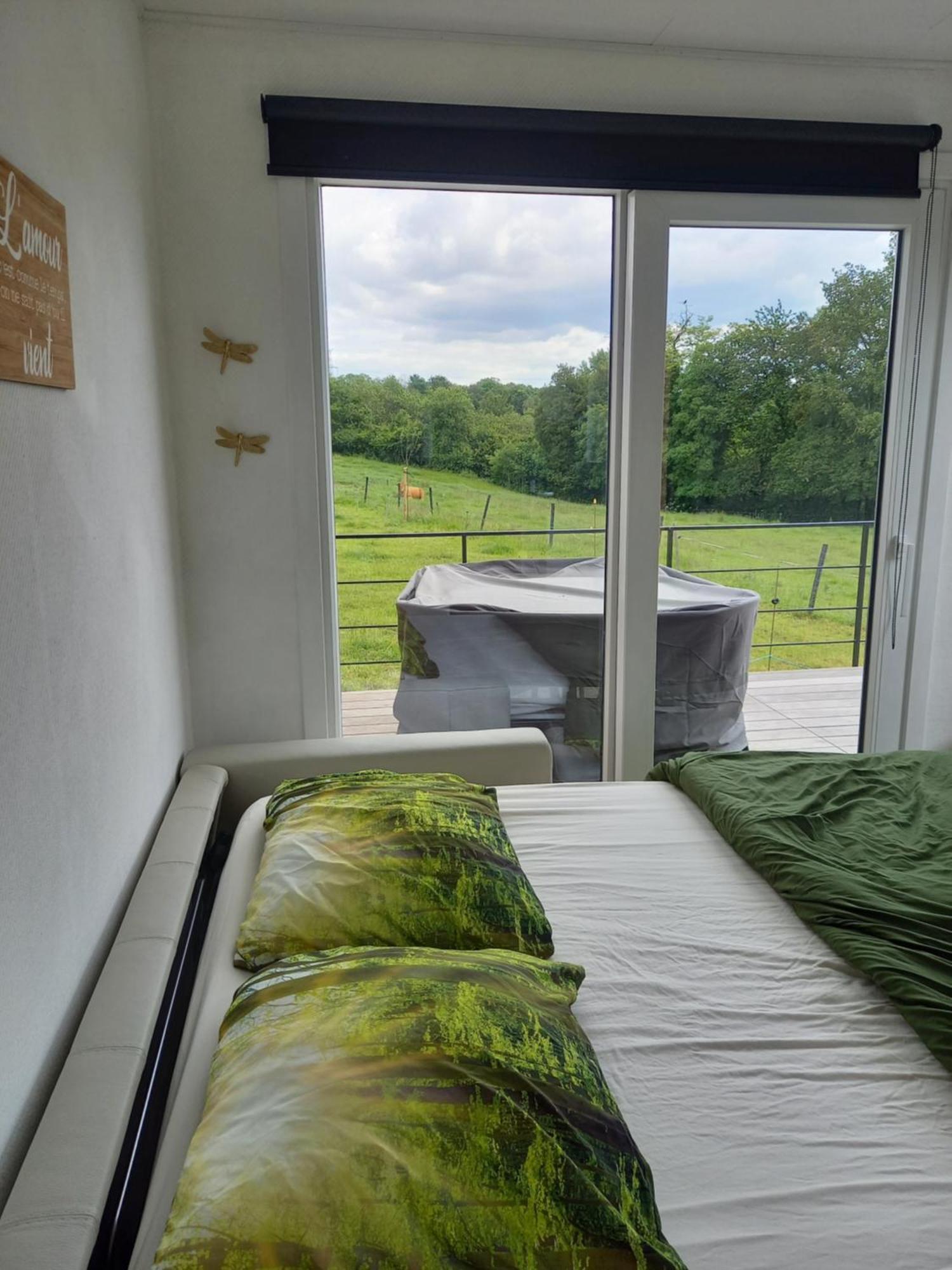Au P'Tit Pre Des Salers Guest House Hamois Екстериор снимка