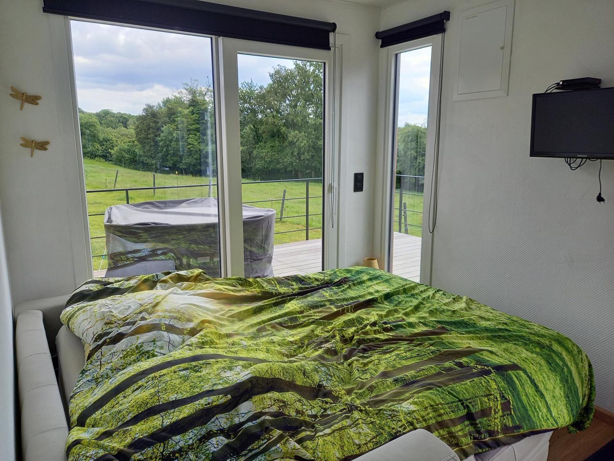 Au P'Tit Pre Des Salers Guest House Hamois Екстериор снимка
